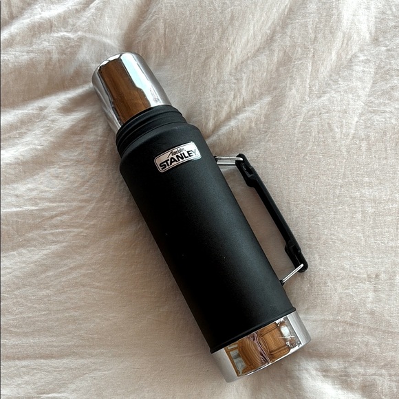 Stanley Other - Vintage Stanley Classic Vacuum Insulated Thermos